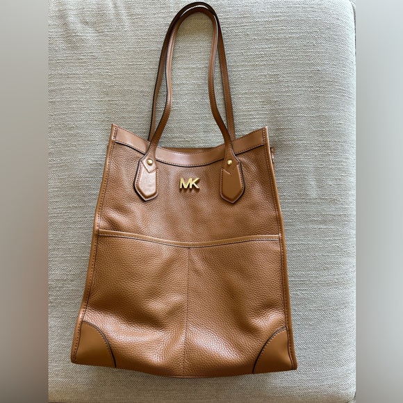 Michael Kors Bay Large Pebbled Leather Tote Bag
